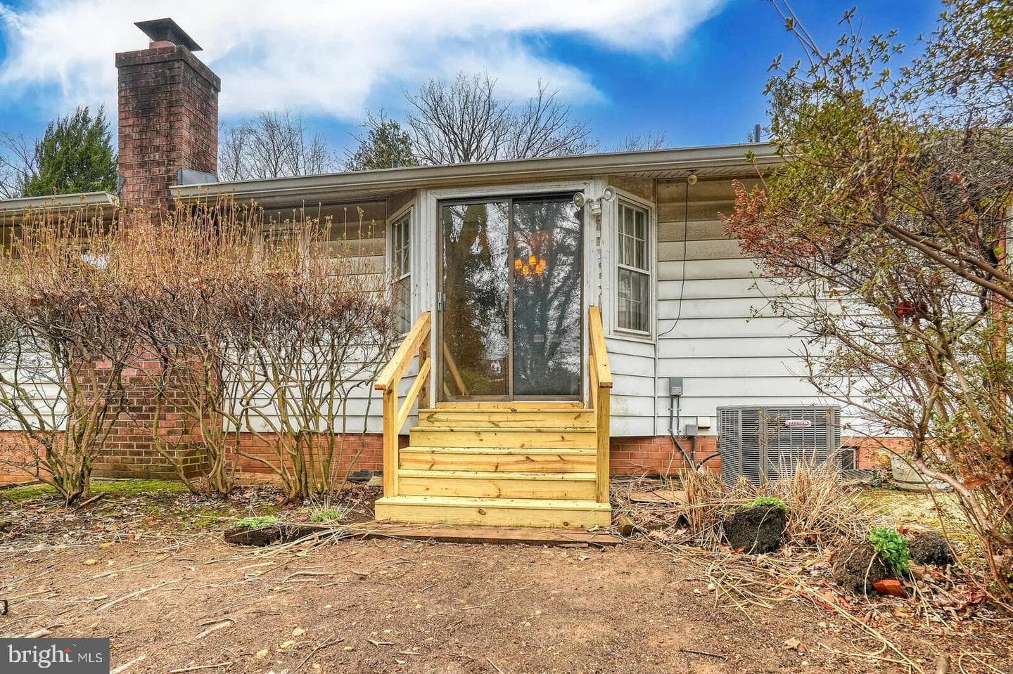 9403 Avenel Road photo 32