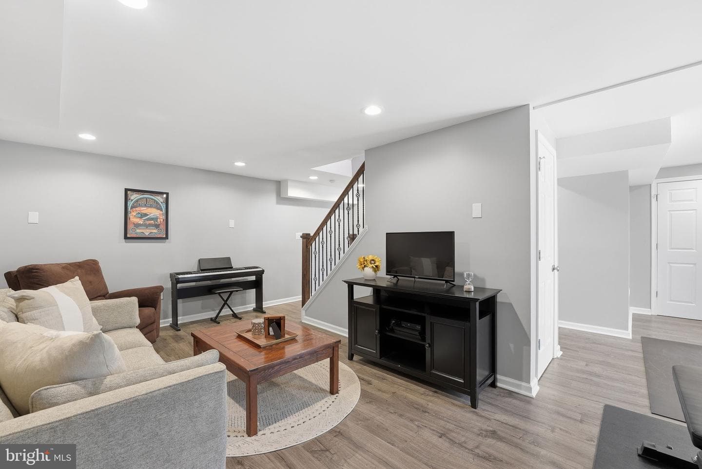 16905 Briardale Road photo 32