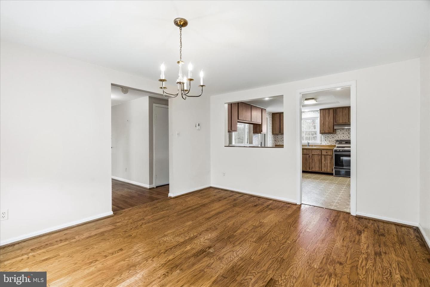 19312 Meaderidge Place photo 11