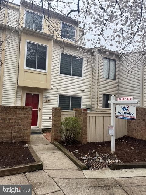 18647 Nathans Place photo 4