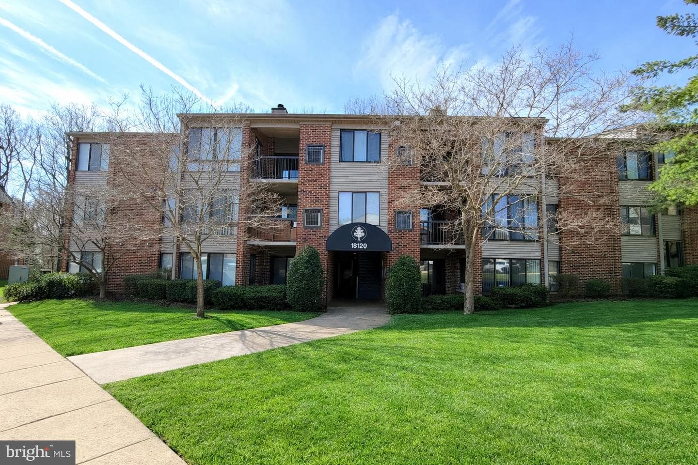 18120 Chalet Drive #11-204