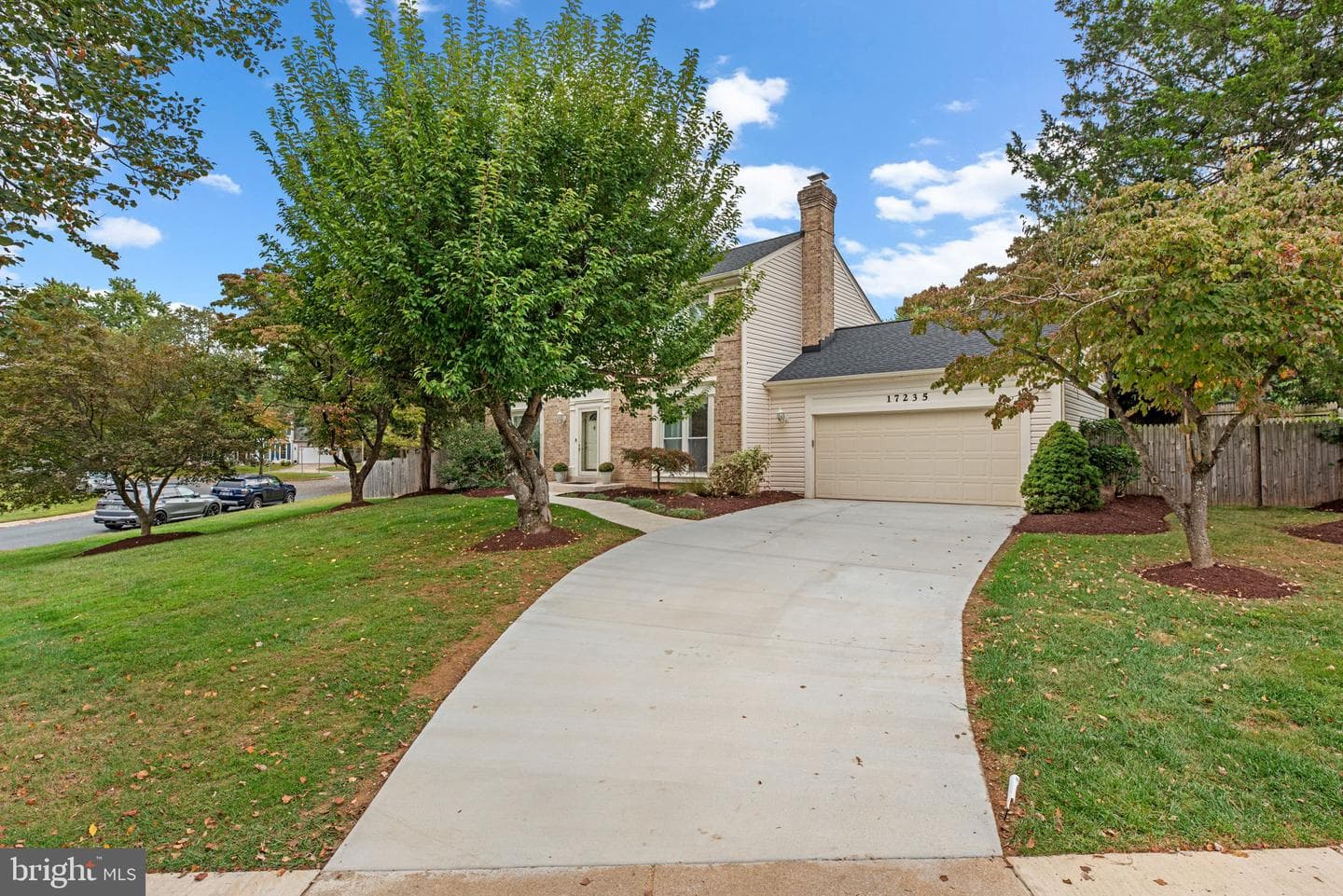 17235 Sandy Knoll Drive photo 6