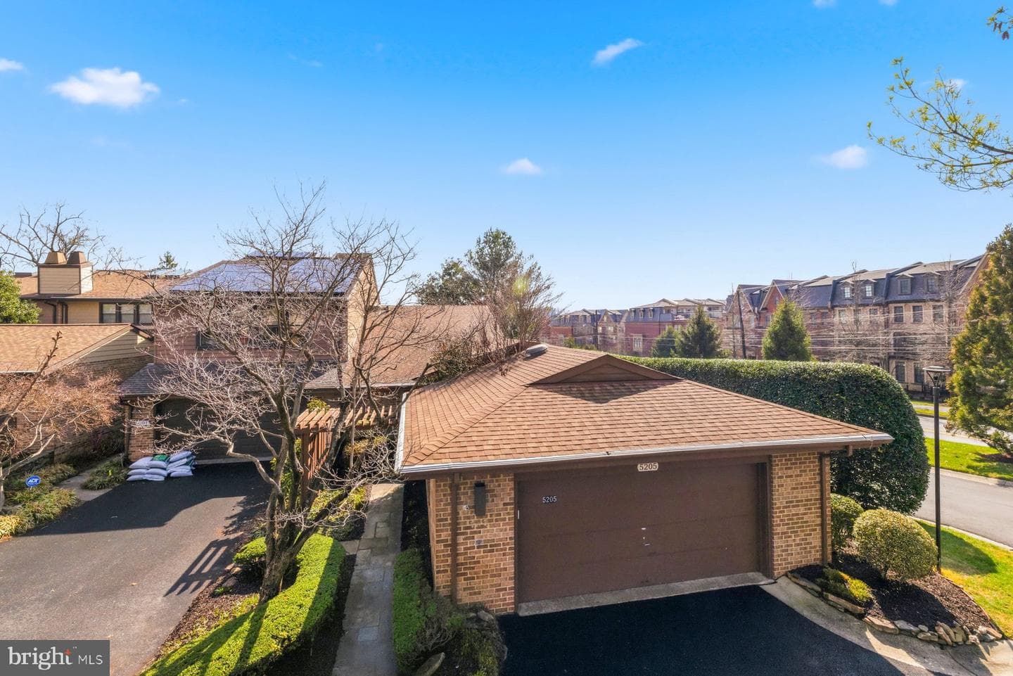 5205 Strathmore Avenue photo 3