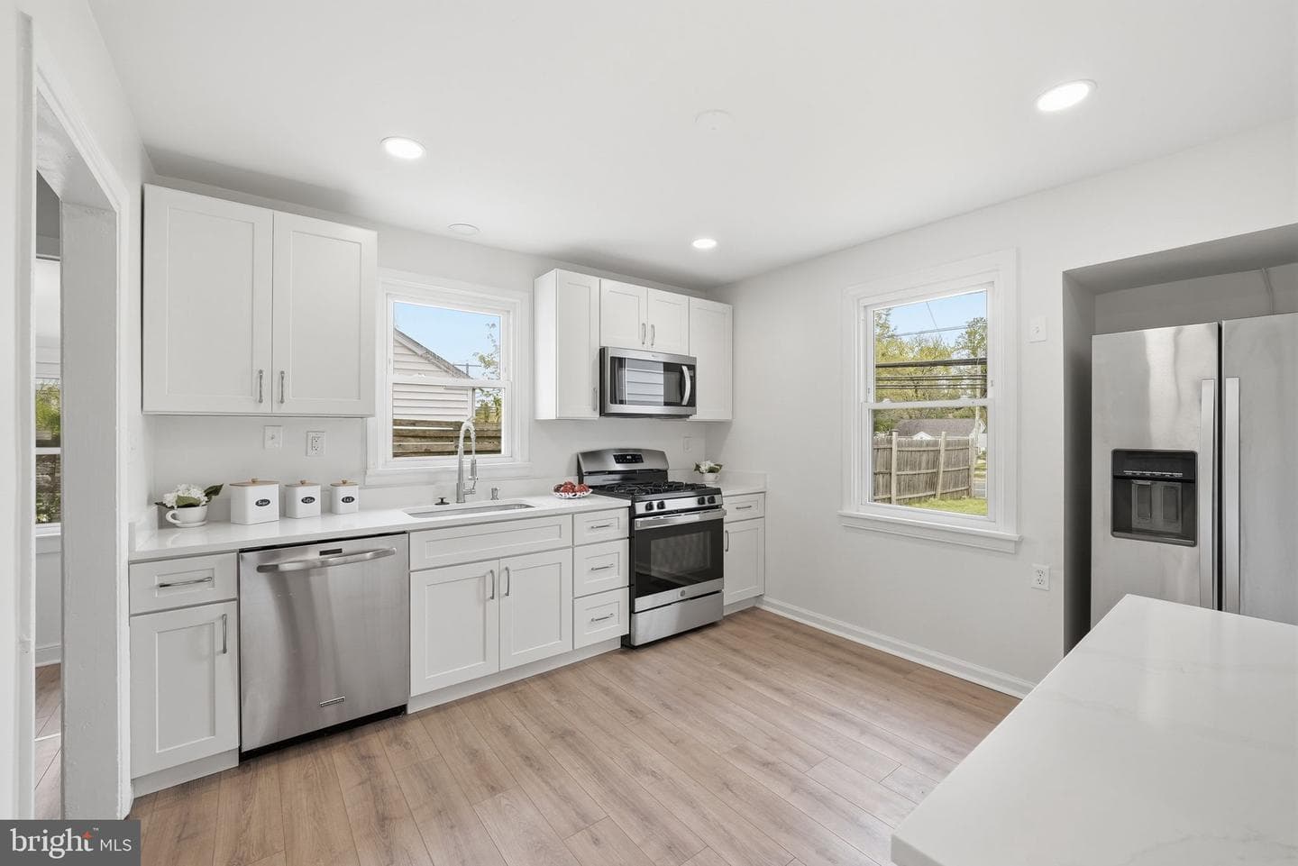 12304 Livingston Street photo 10