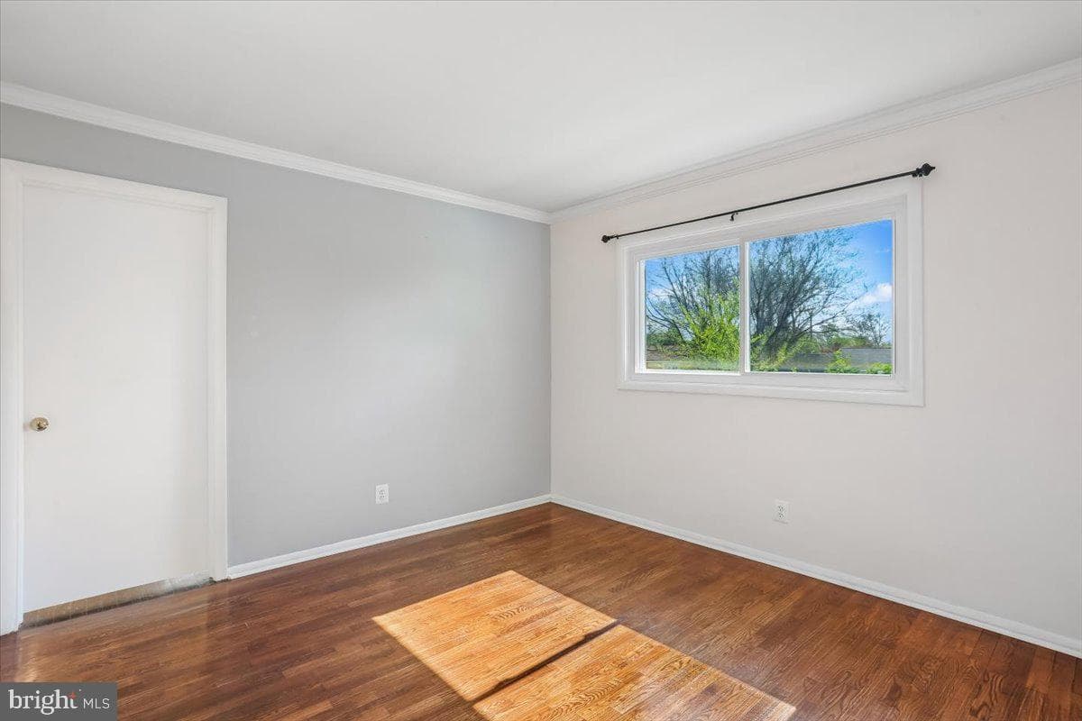 4423 Renn Street photo 25