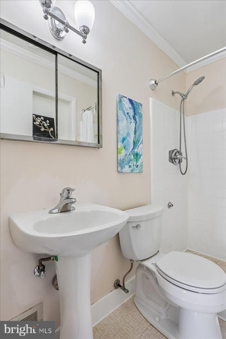 4423 Renn Street photo 29