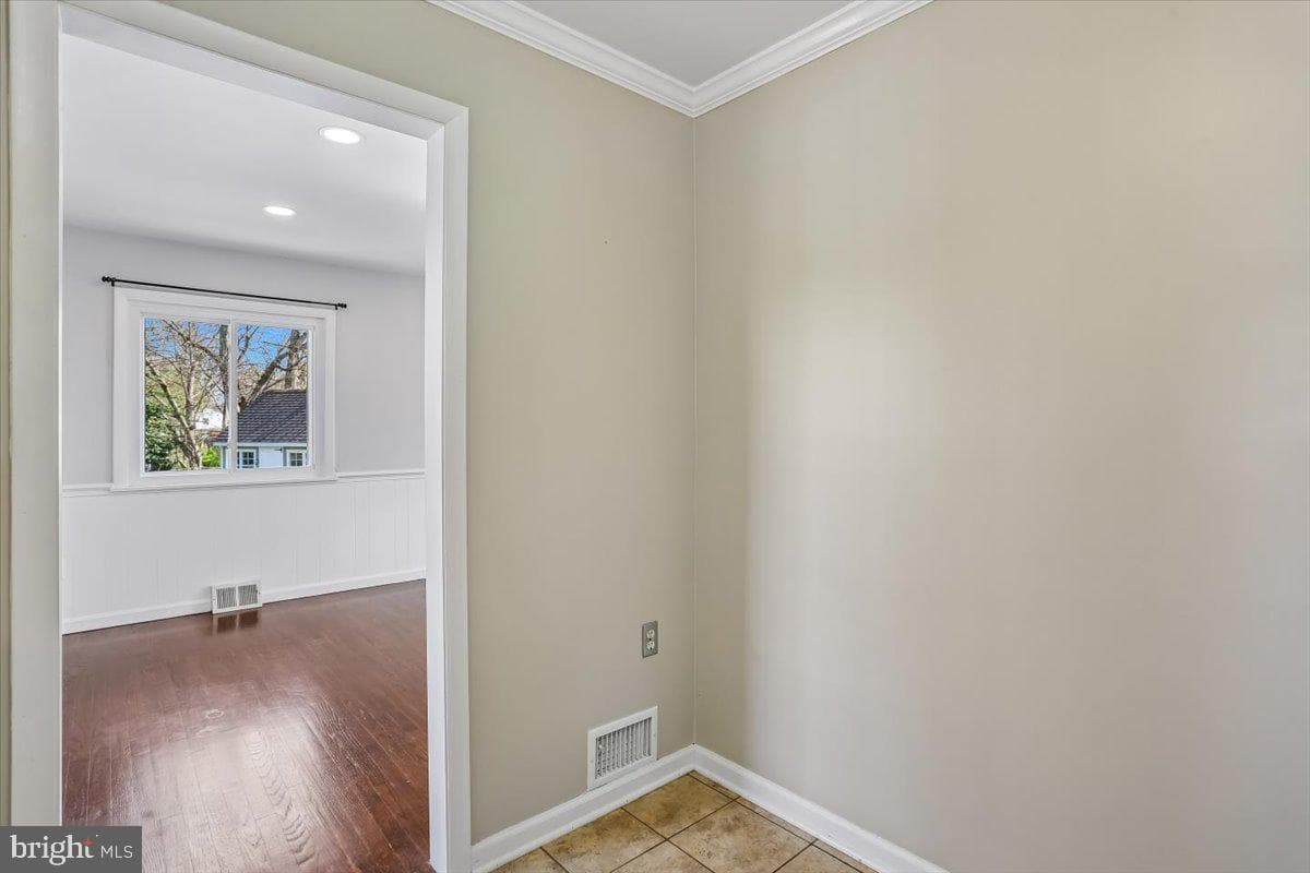 4423 Renn Street photo 42
