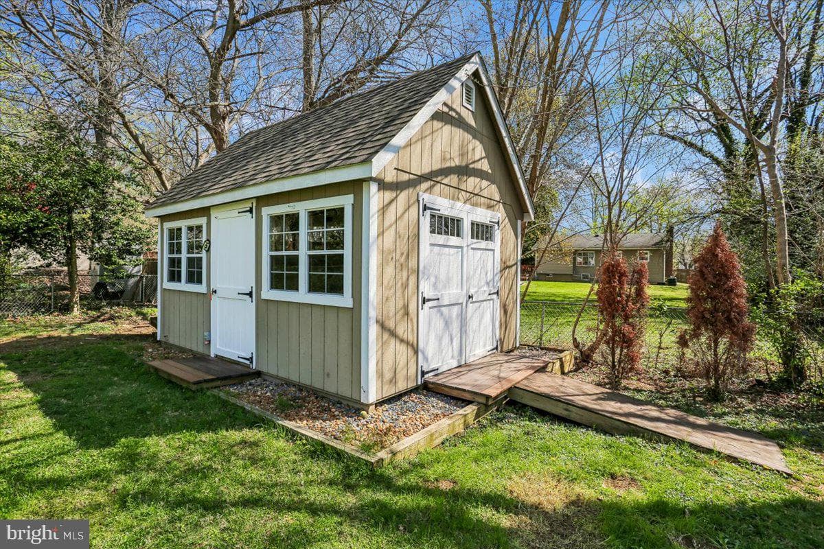 4423 Renn Street photo 76