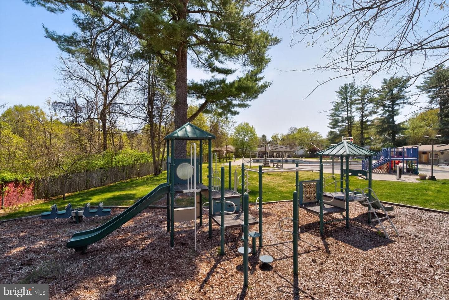 7 Greenlane Court photo 43