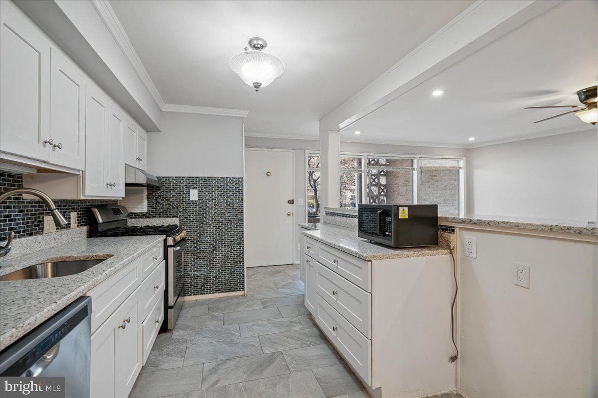 7529 Spring Lake Drive #7529-C1 photo 15