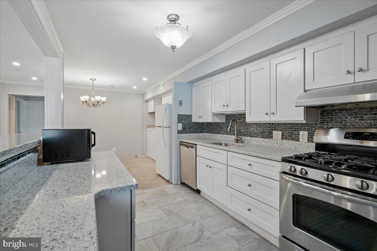 7529 Spring Lake Drive #7529-C1 photo 18