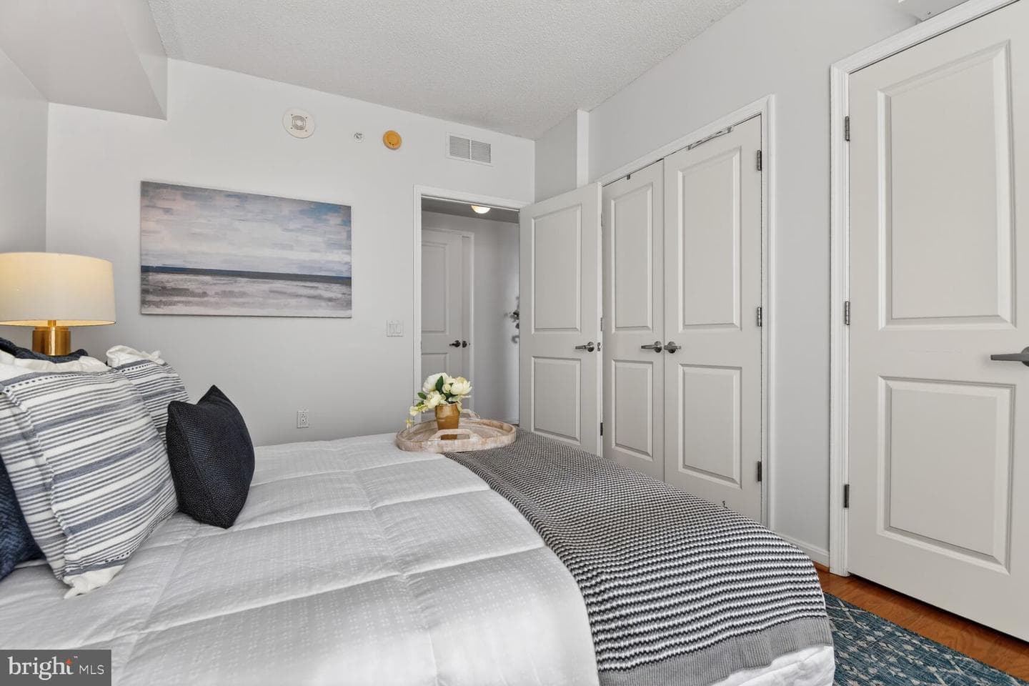 930 Wayne Avenue #1302 photo 28
