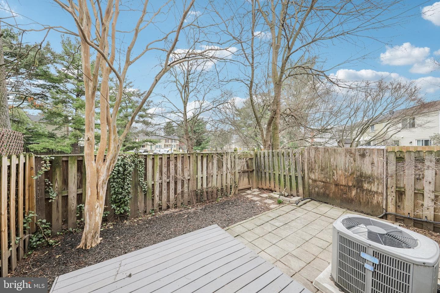 106 Lamont Lane photo 29