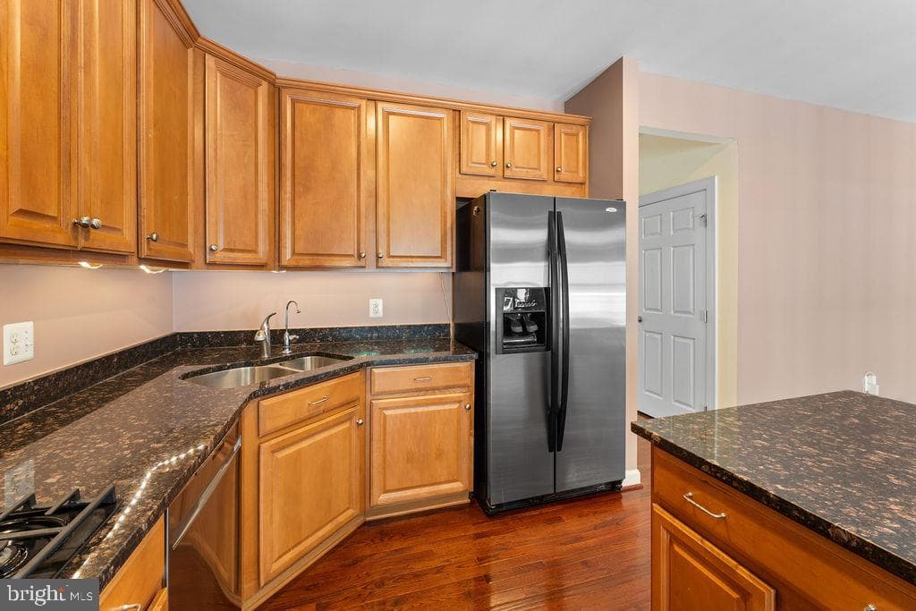 1627 Whitehall Drive photo 13