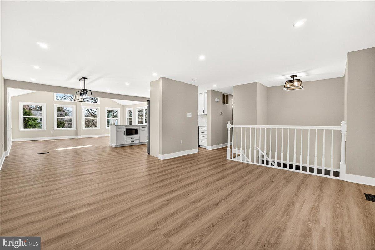 19158 Dowden Circle photo 25