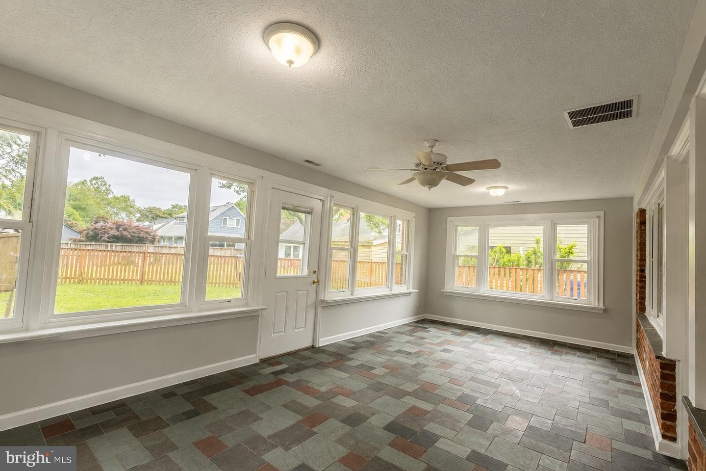 9907 Woodland Drive photo 33