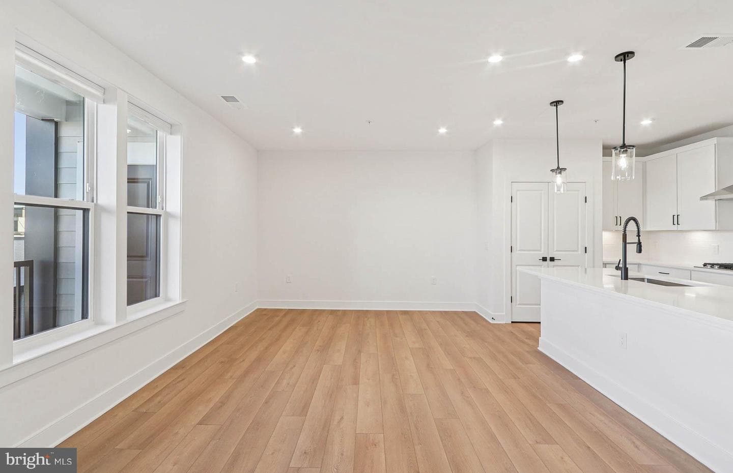 1141 Fortune Terrace #307 photo 14