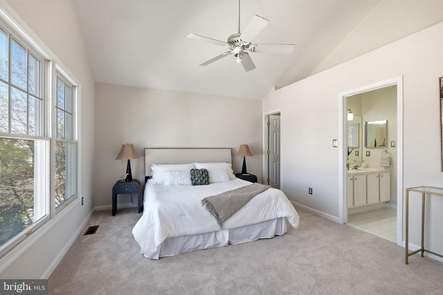 628 Bright Meadow Mews photo 17