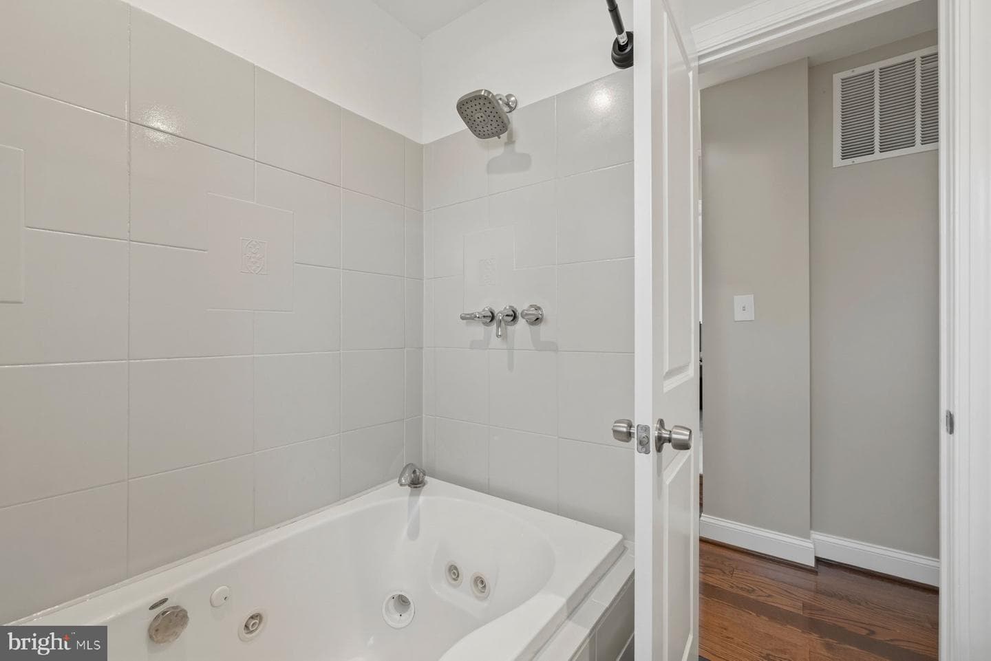 16905 Old Colony Way photo 25