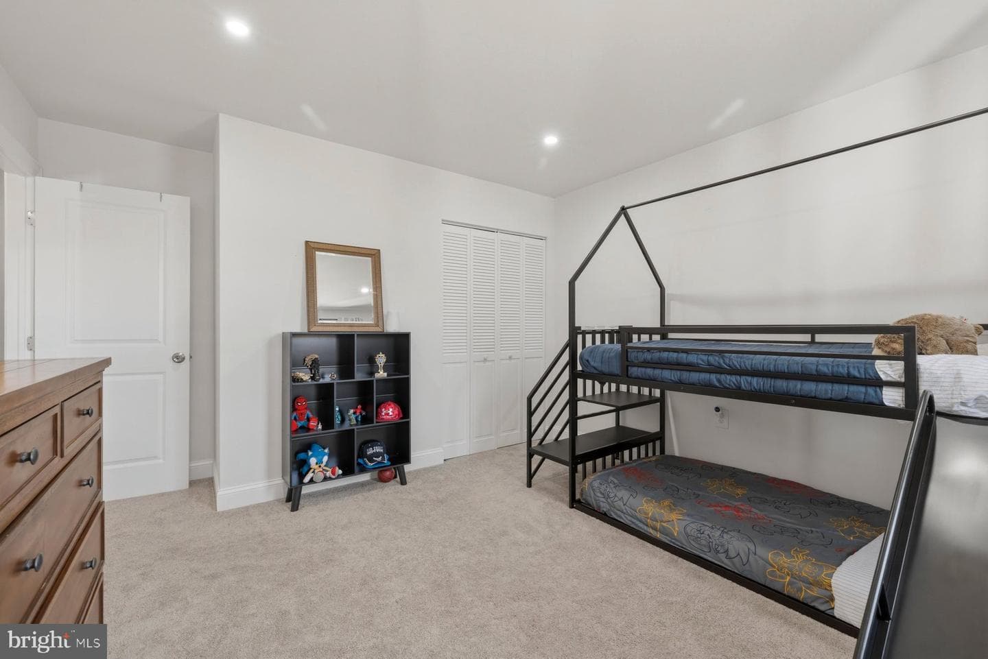 16905 Old Colony Way photo 27