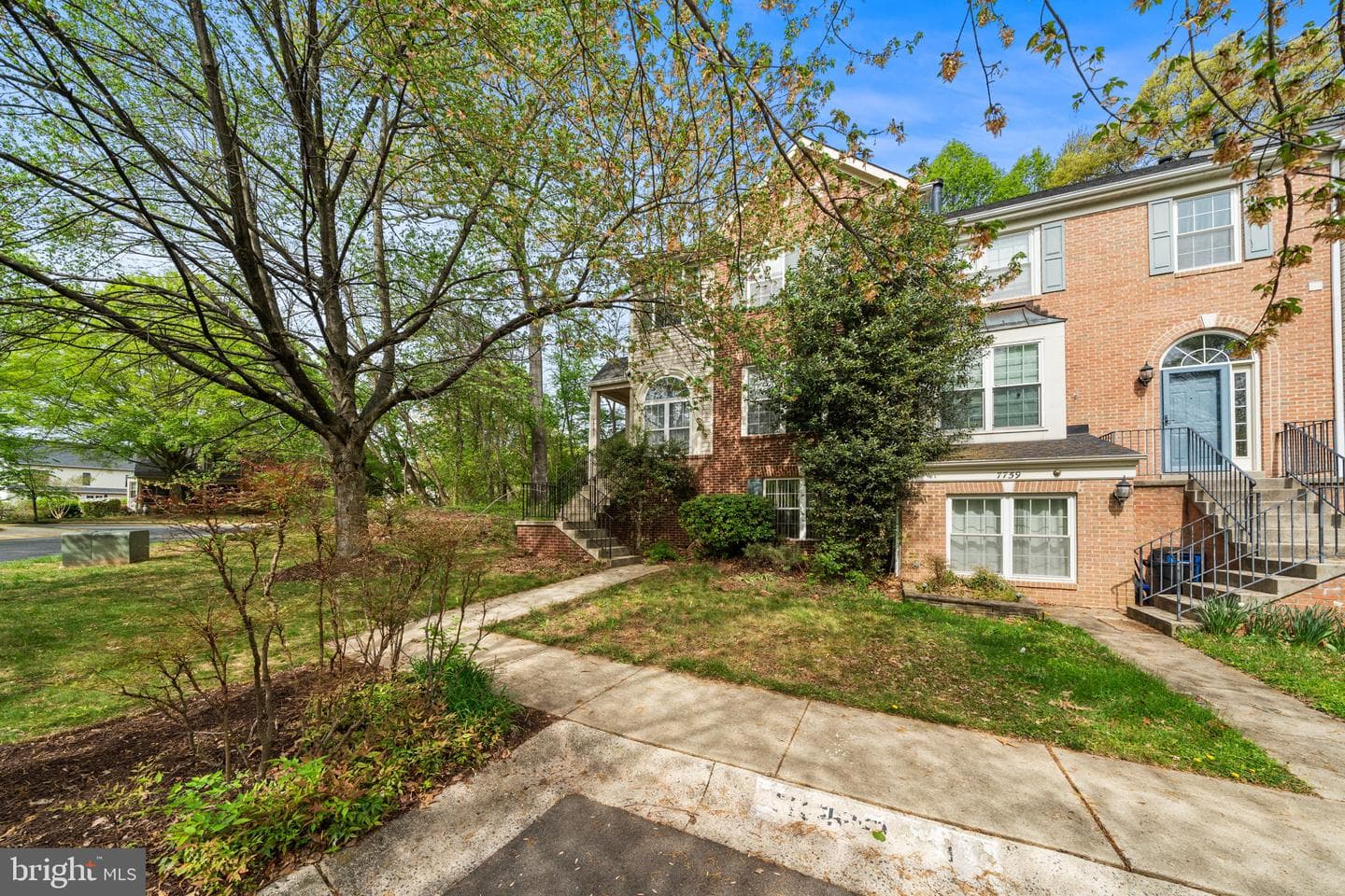 7761 Heritage Farm Drive photo 2
