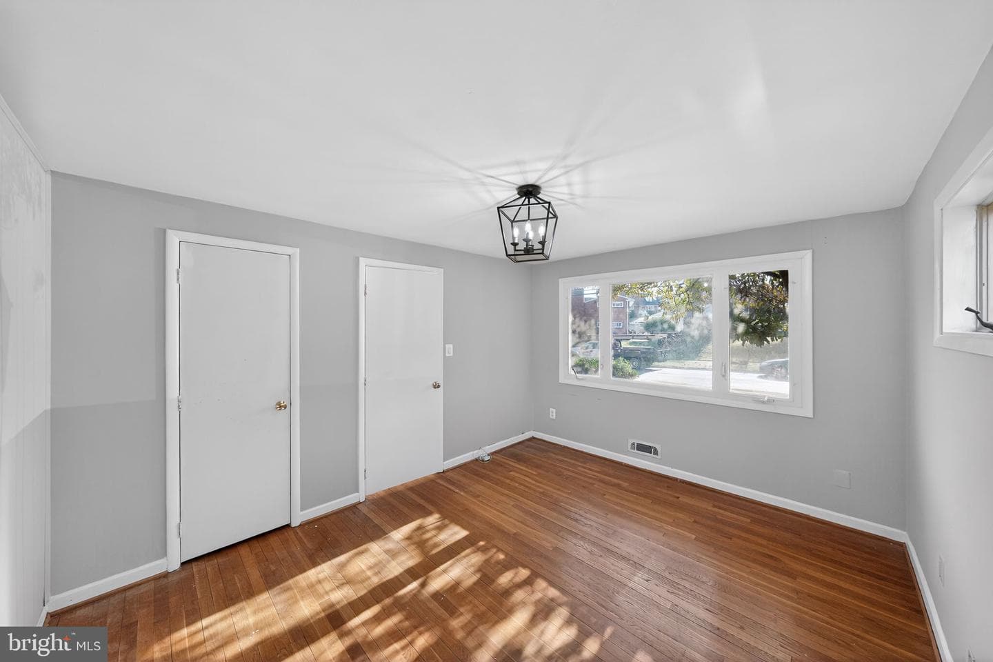 3505 Kayson Street photo 5