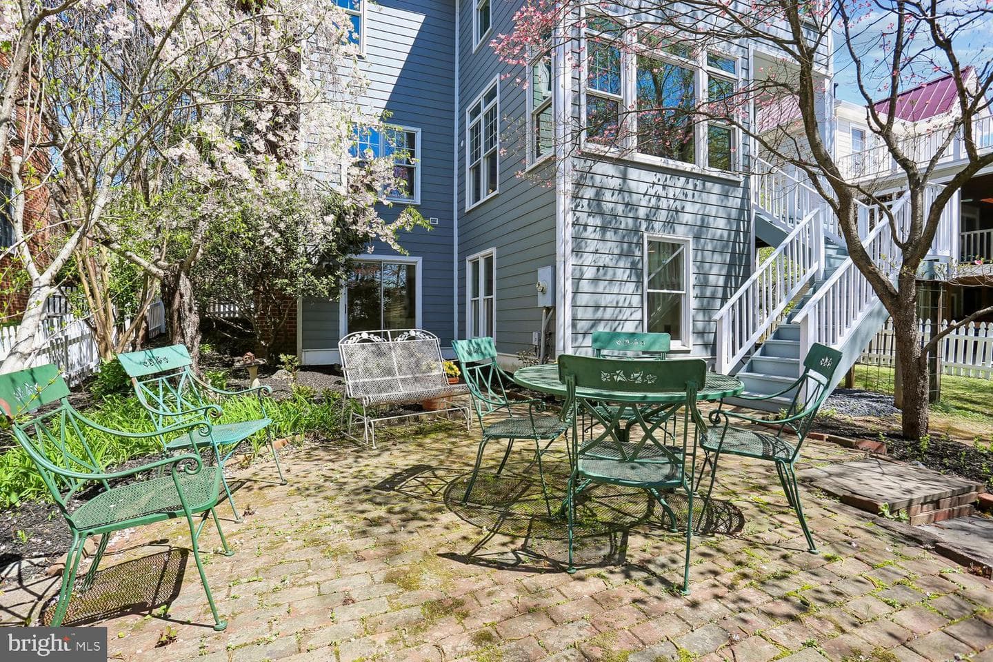 306 Beckwith Street photo 52