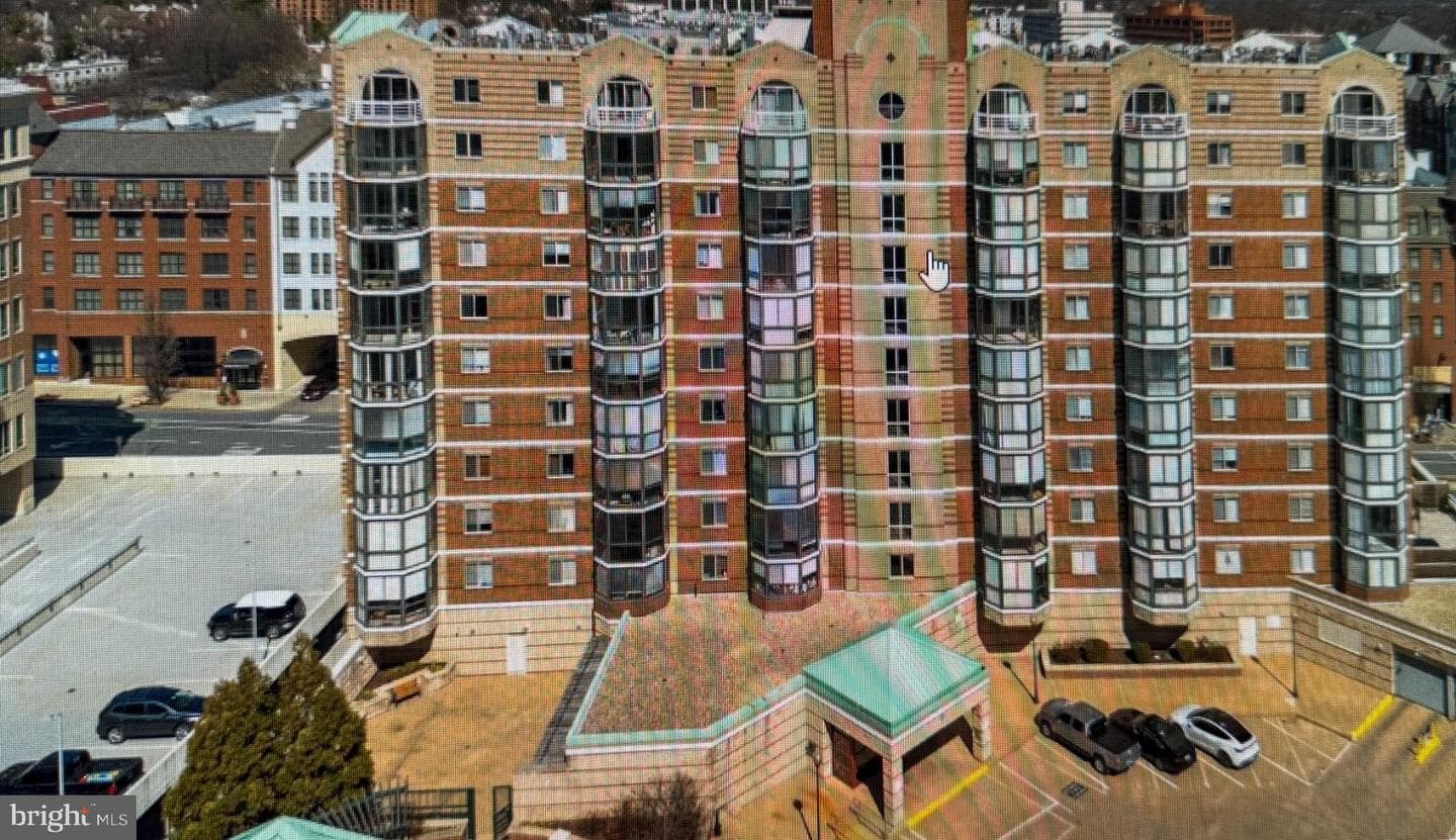 24 Courthouse Square #212, Rockville