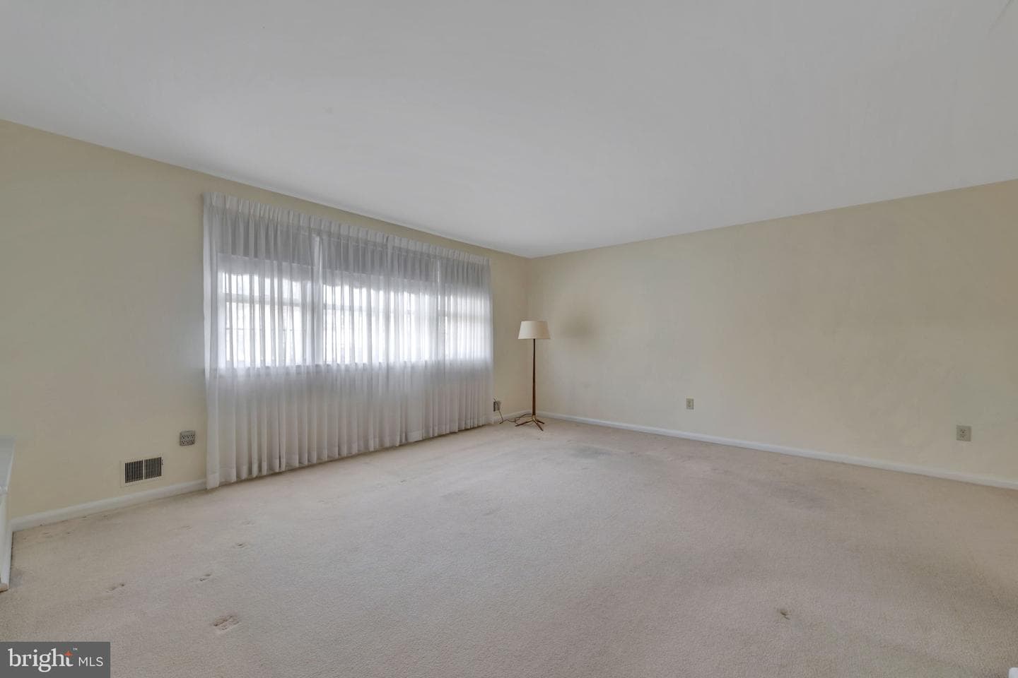 11319 Woodson Avenue photo 16