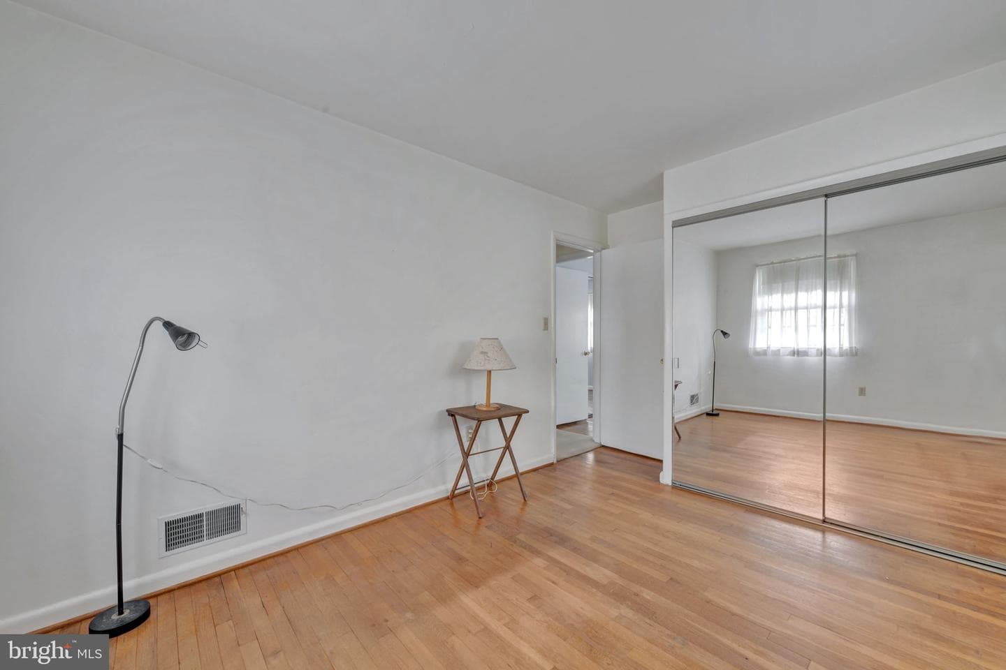 11319 Woodson Avenue photo 17