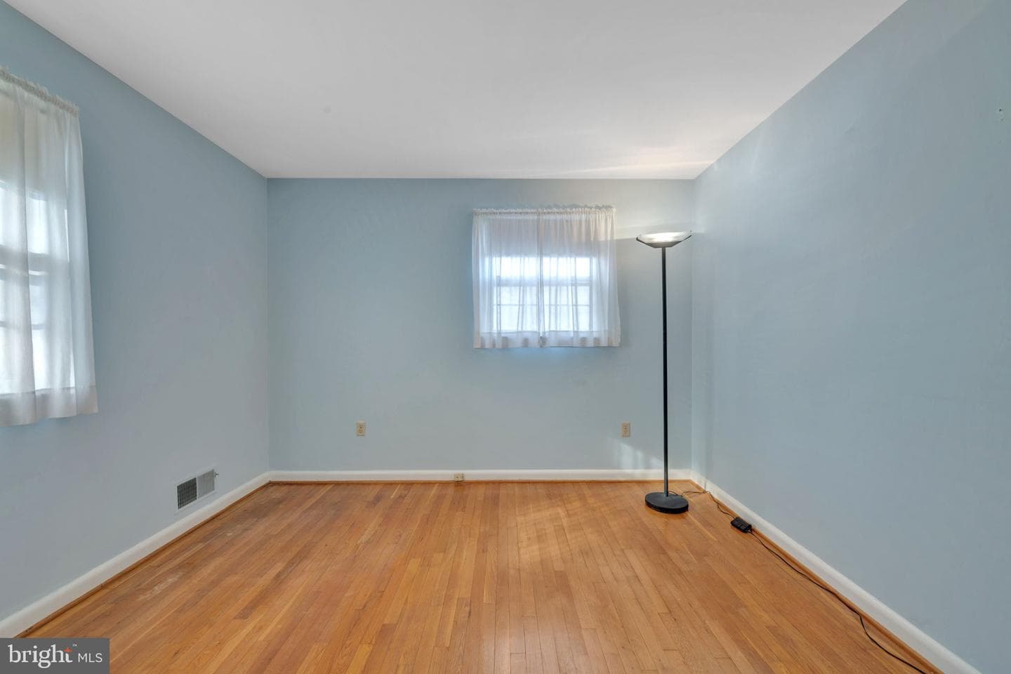 11319 Woodson Avenue photo 8
