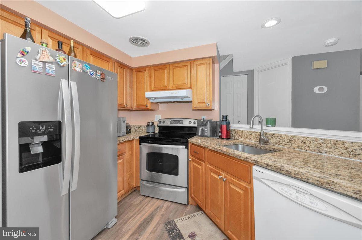 8724 Drexel Hill Place photo 20