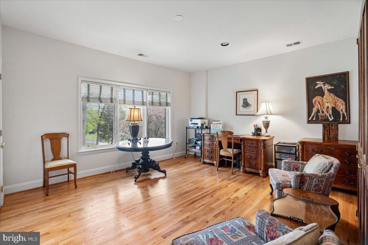 10810 Burbank Drive photo 36
