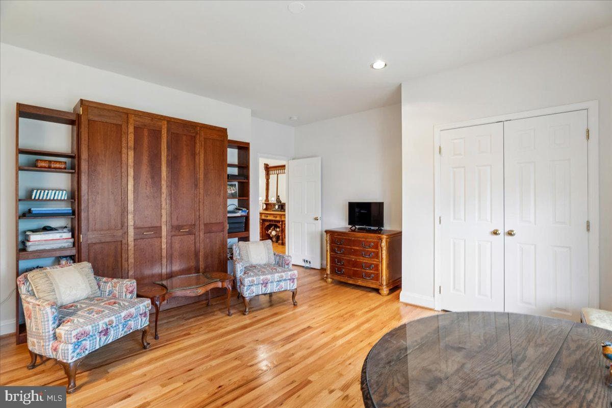 10810 Burbank Drive photo 37