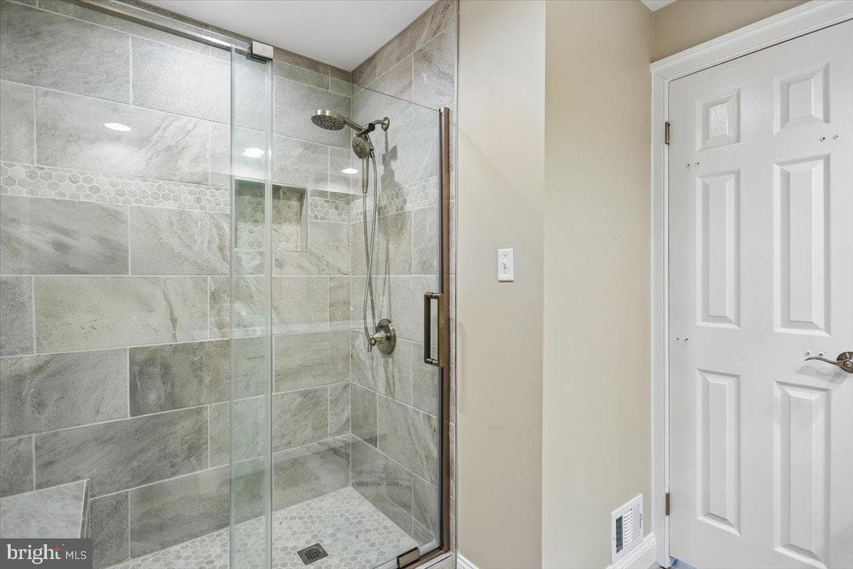 2425 Hidden Valley Lane photo 26