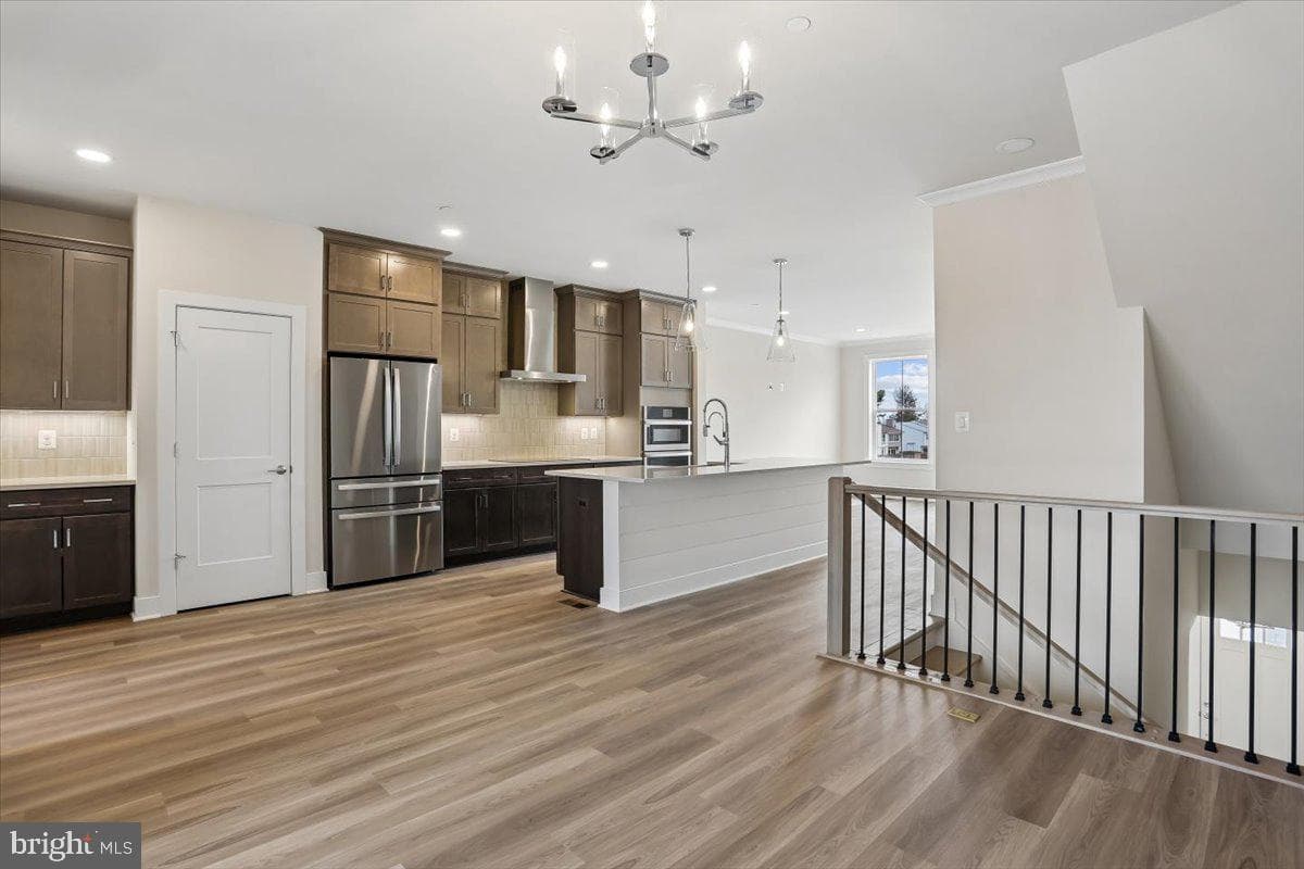 207 Allen Lane photo 28