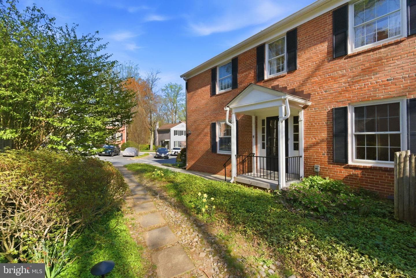 3512 Hamlet Place photo 3
