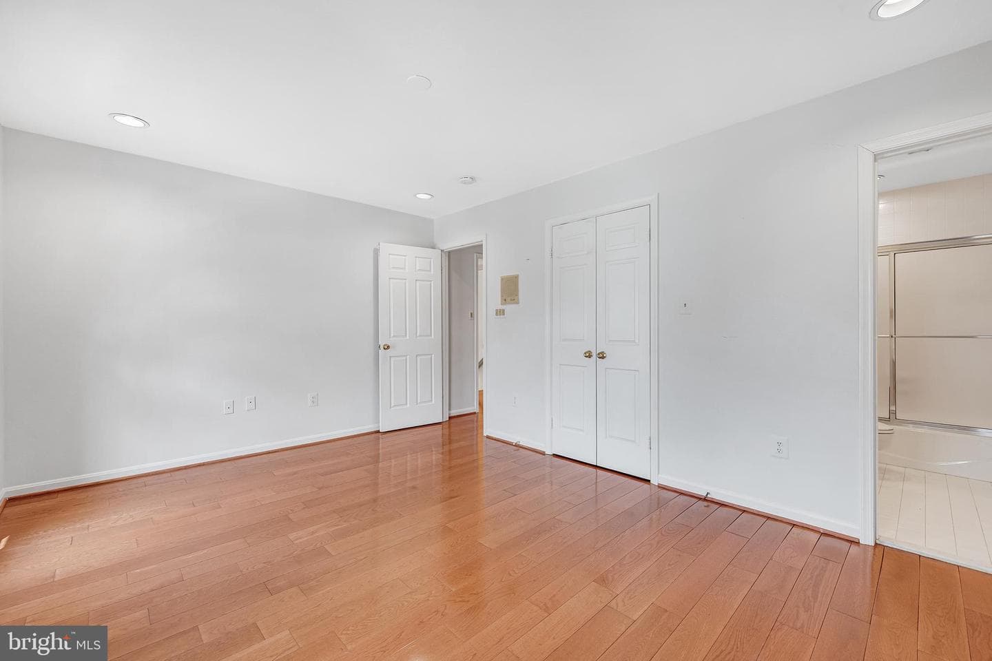 5825 Mossrock photo 26