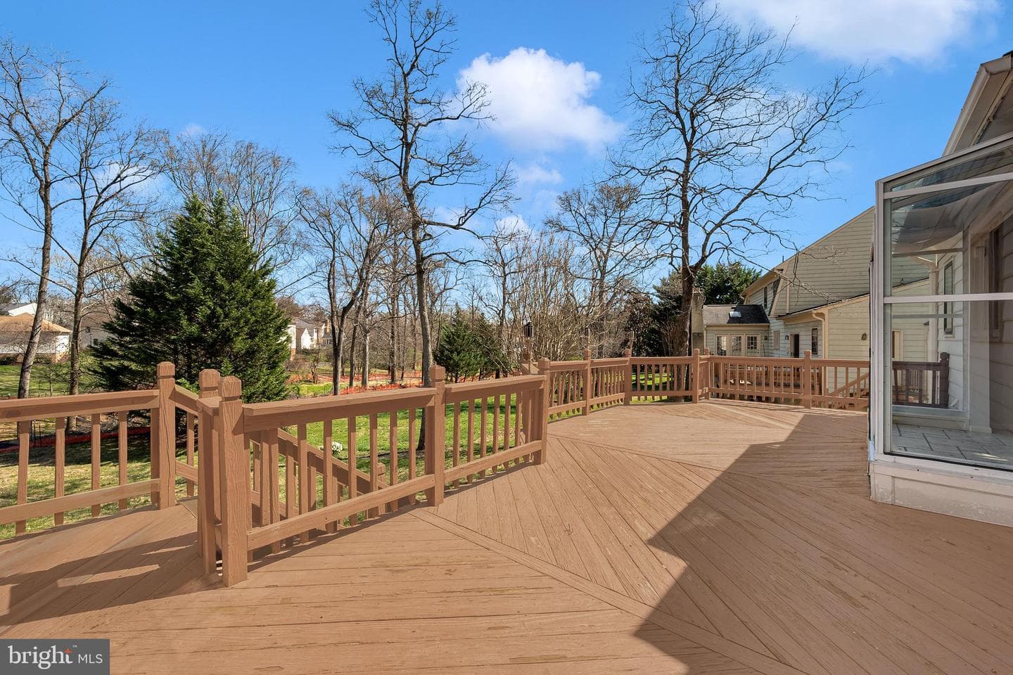 5825 Mossrock photo 35