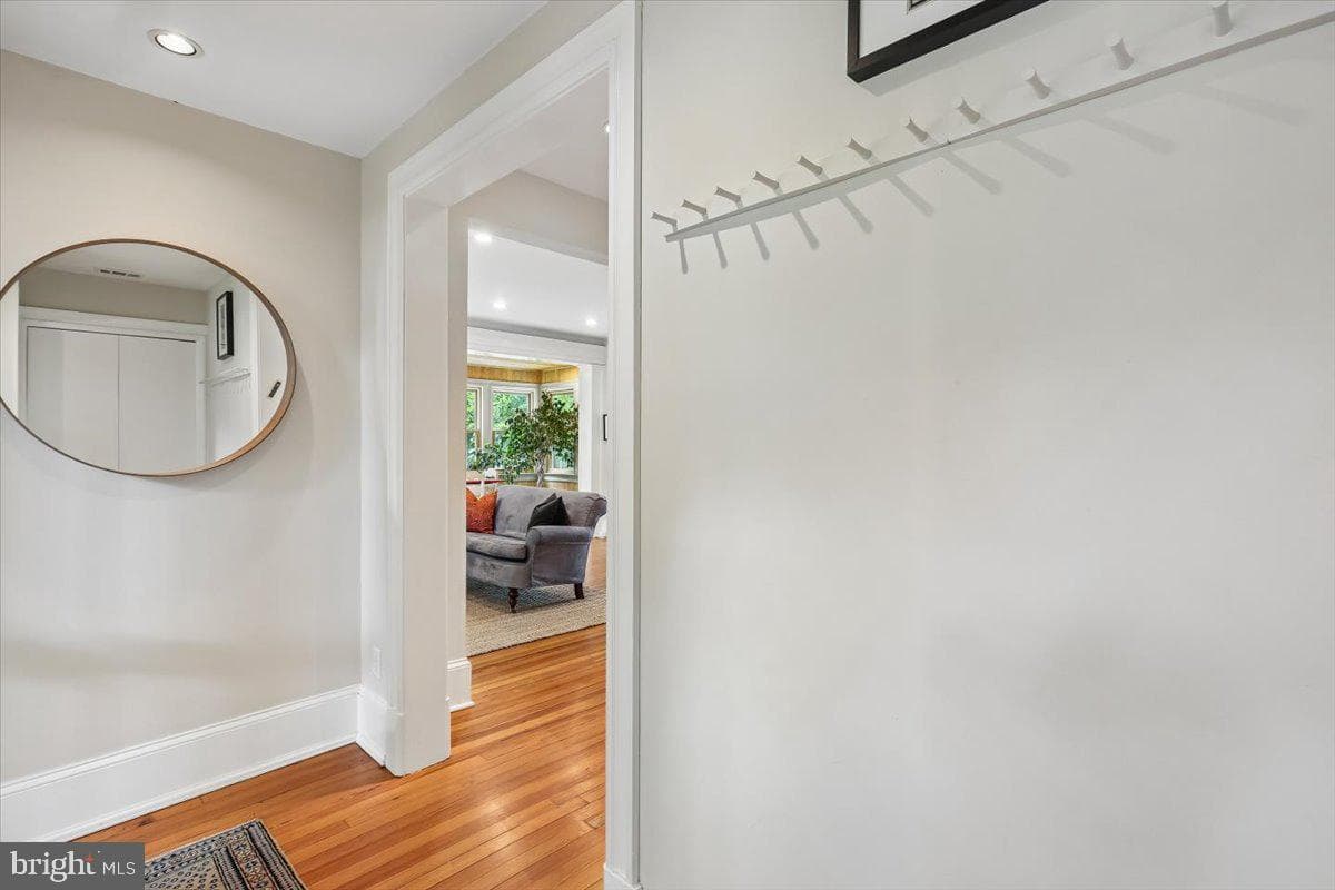 6404 Western Avenue photo 9