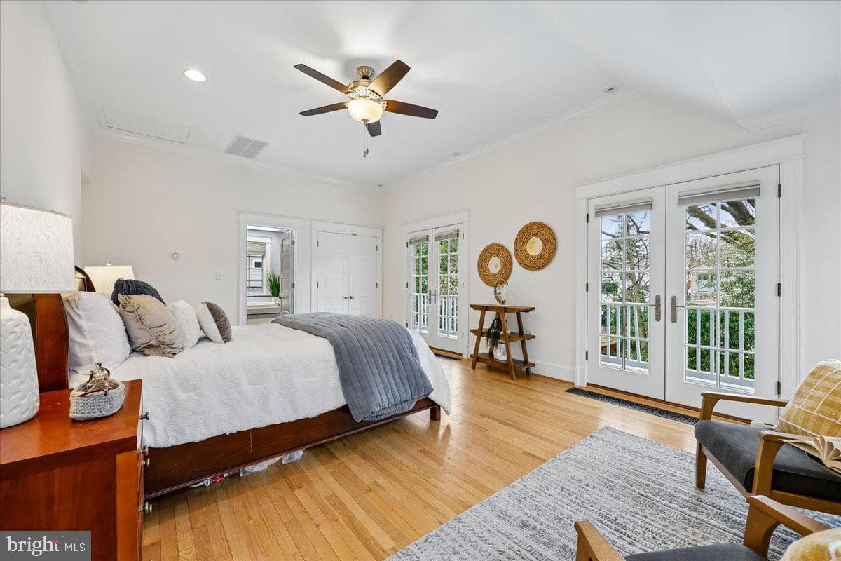 4913 Chevy Chase Boulevard photo 26