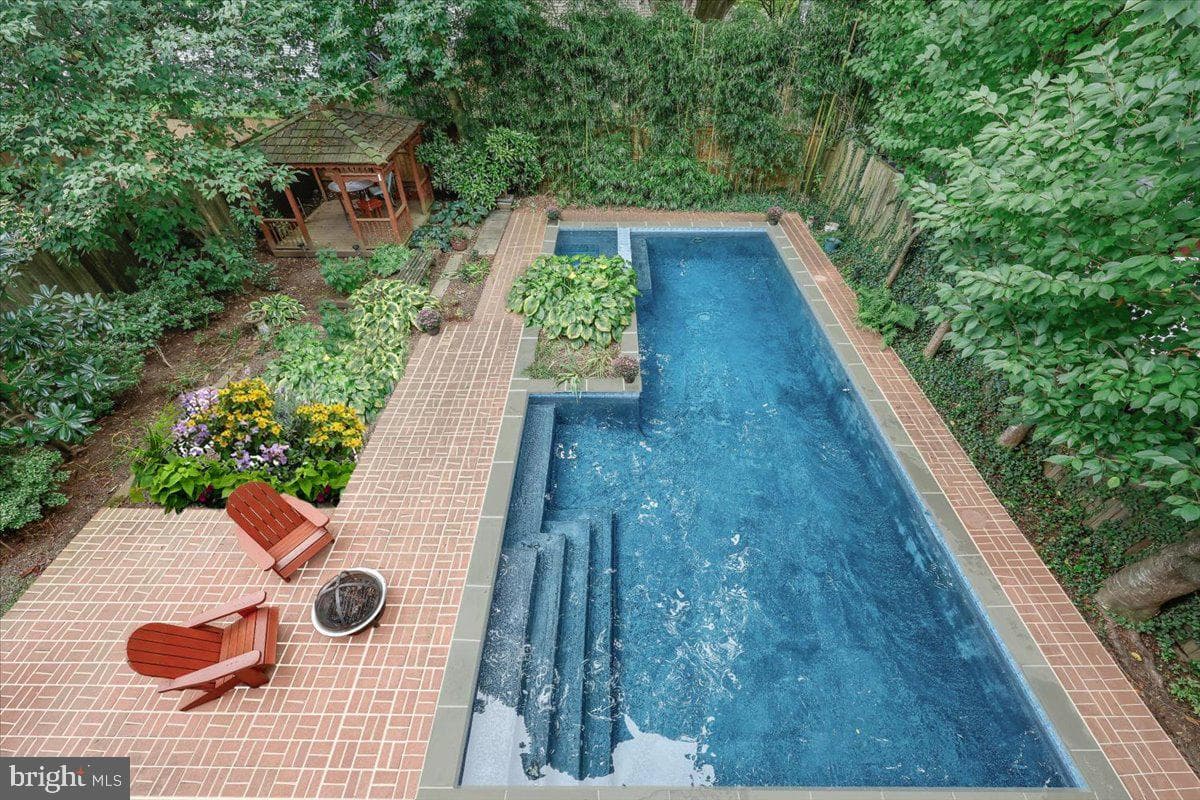 4913 Chevy Chase Boulevard photo 30