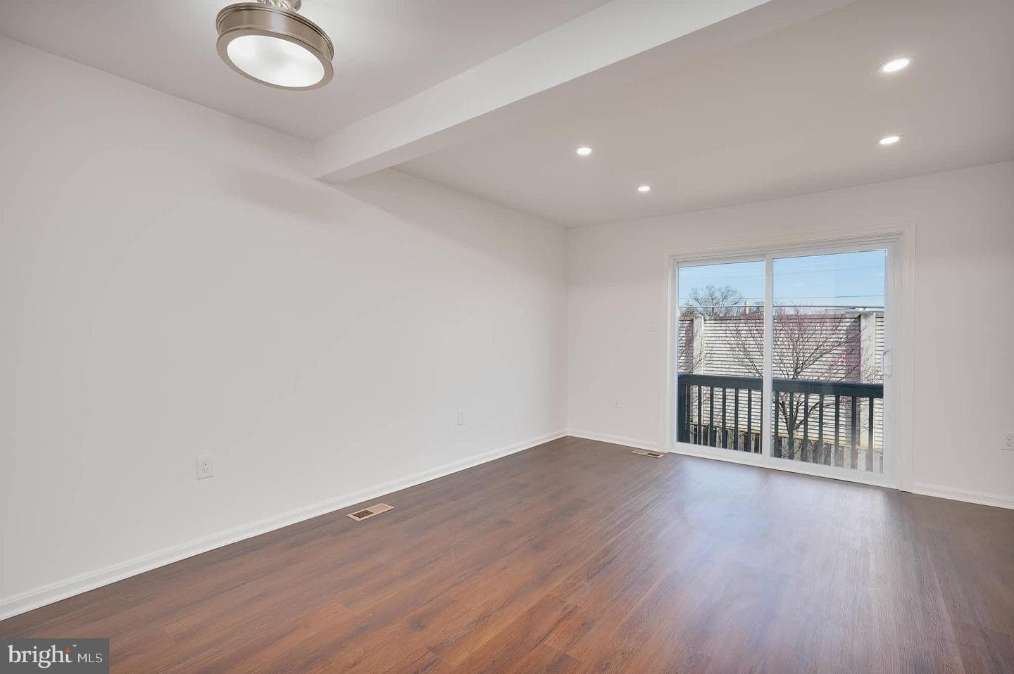 3034 Shepperton Terrace photo 11