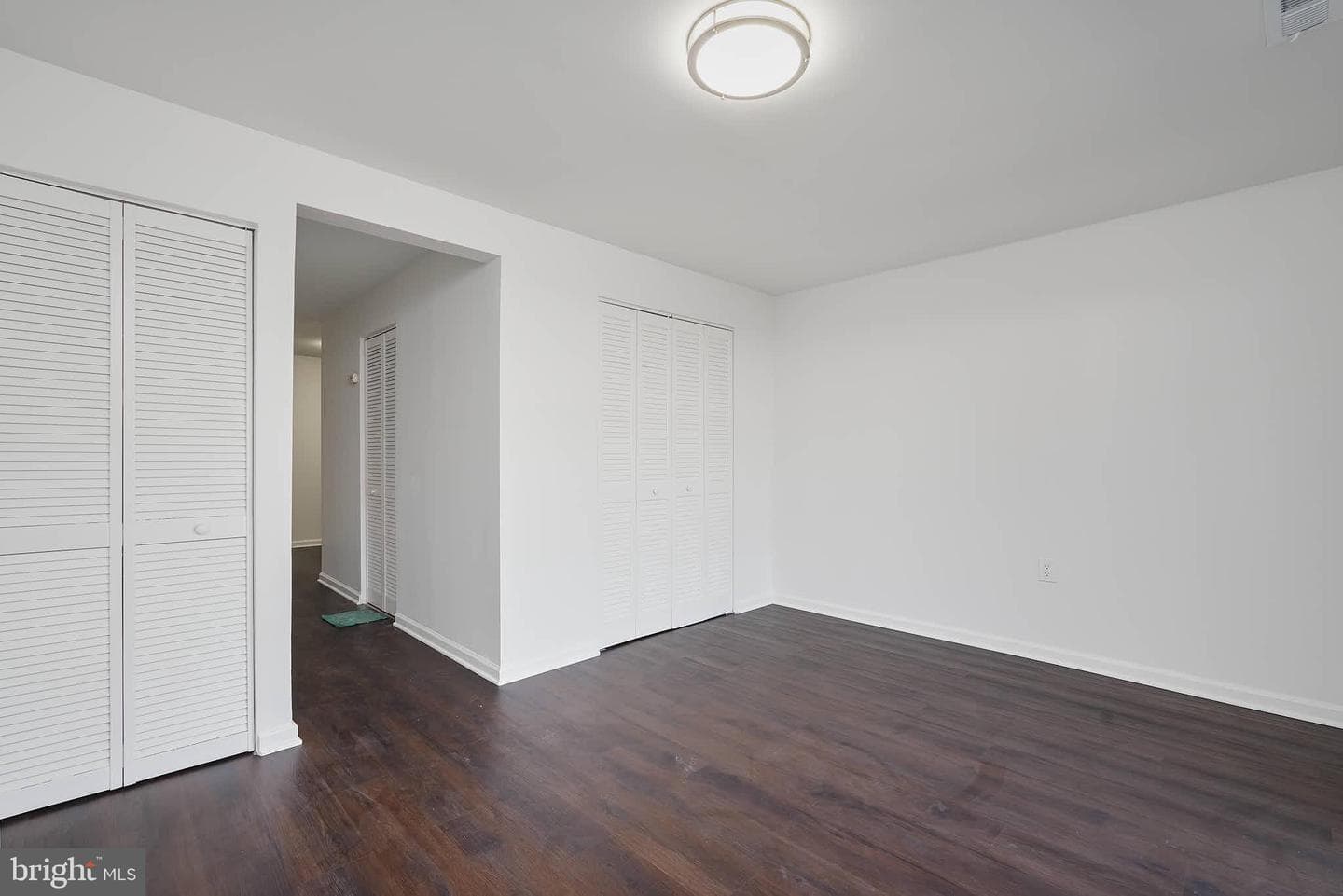 3034 Shepperton Terrace photo 30