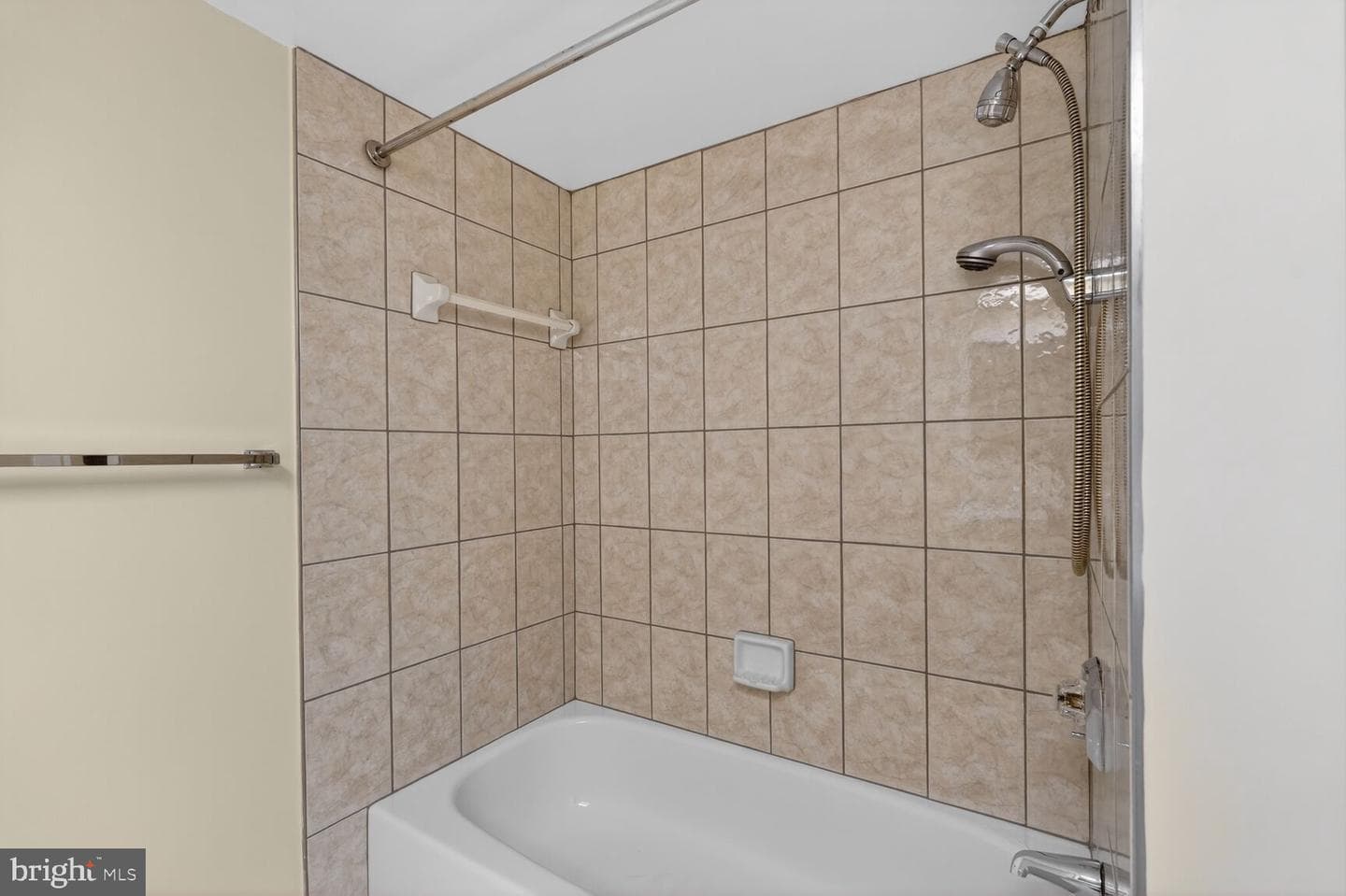 4550 N Park Avenue N #914 photo 21