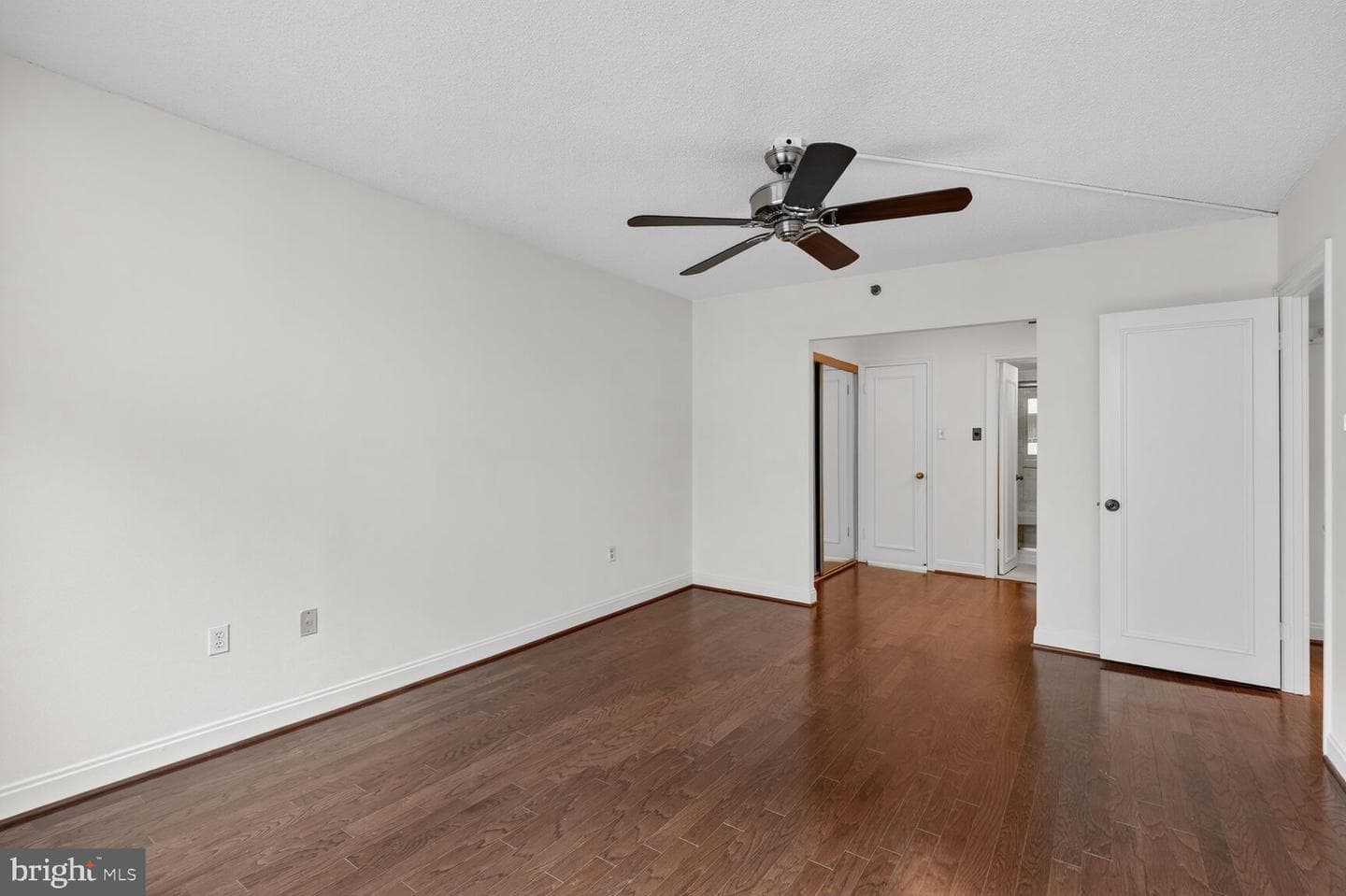 4550 N Park Avenue N #914 photo 26