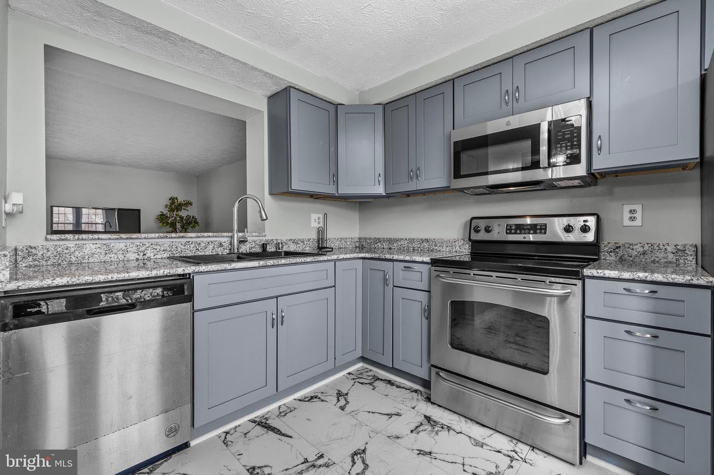 14102 Buck Hill Court photo 2