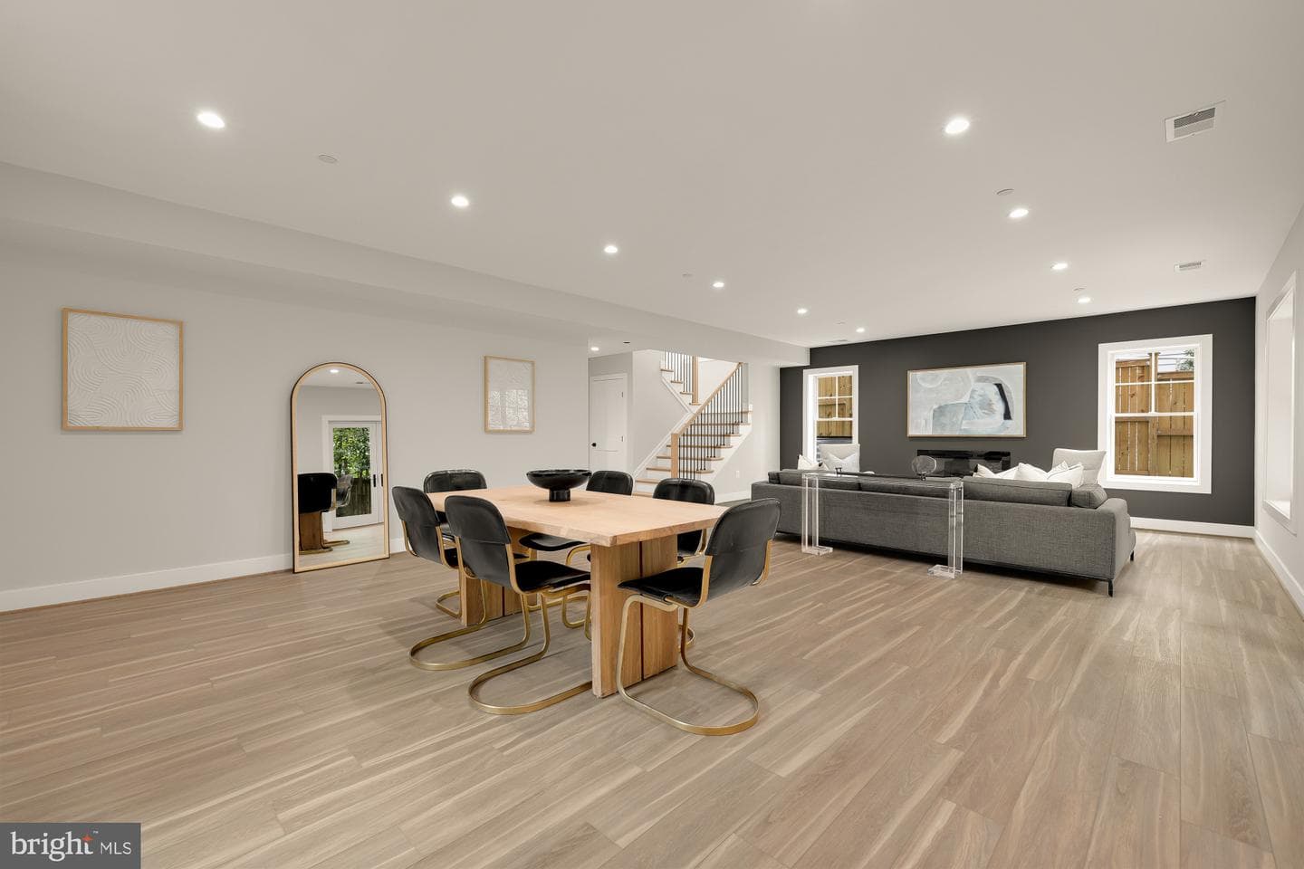 5134 Newport Avenue photo 49