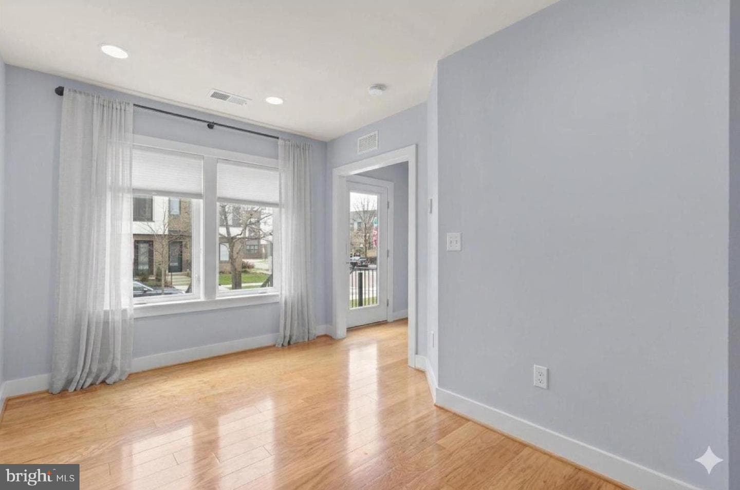 8087 Tribeca Street photo 35