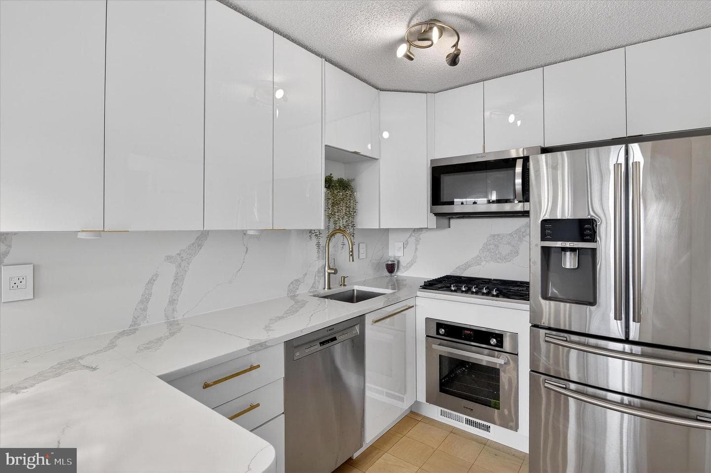 5225 Pooks Hill Road #715n photo 7